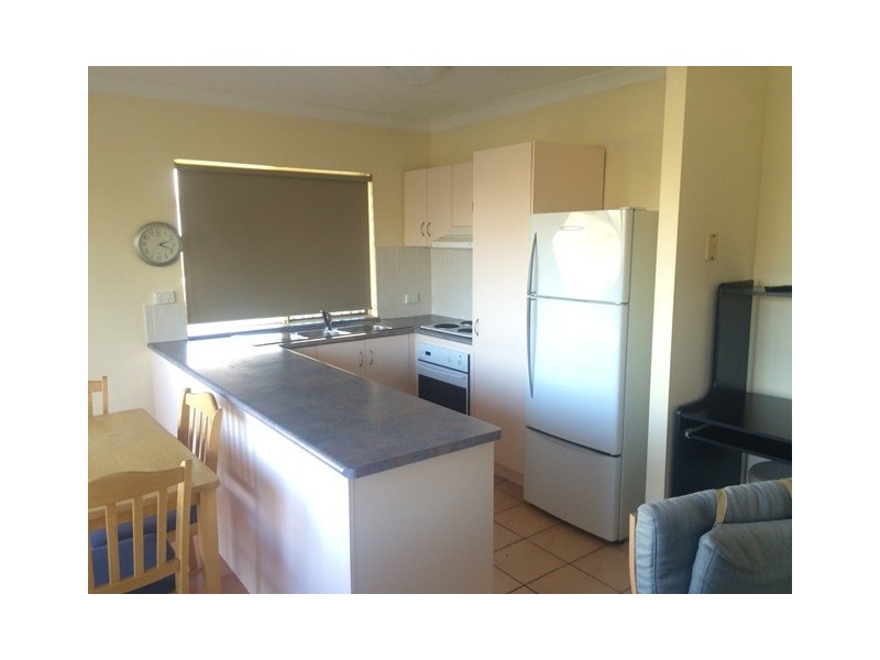 2/10 Caroline Street, Woody Point QLD 4019