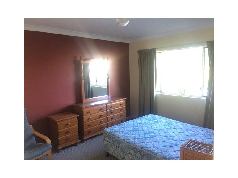 2/10 Caroline Street, Woody Point QLD 4019