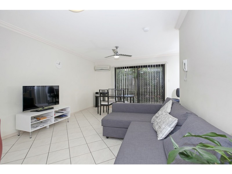 2/50-54 John Street, Redcliffe QLD 4020