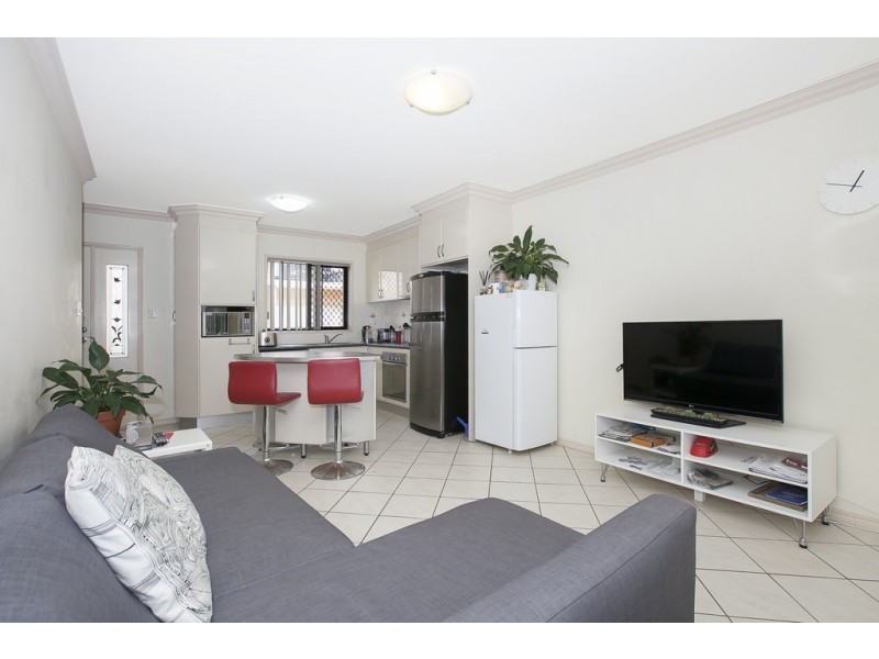 2/50-54 John Street, Redcliffe QLD 4020