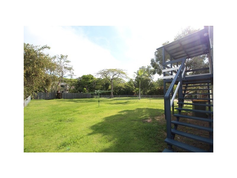 11 Shields Street, Redcliffe QLD 4020