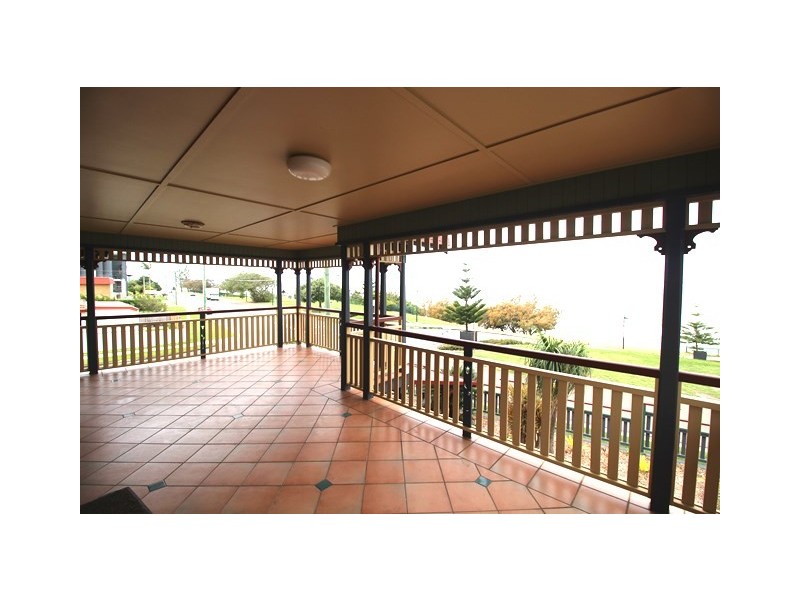 125 Flinders Parade, Scarborough QLD 4020