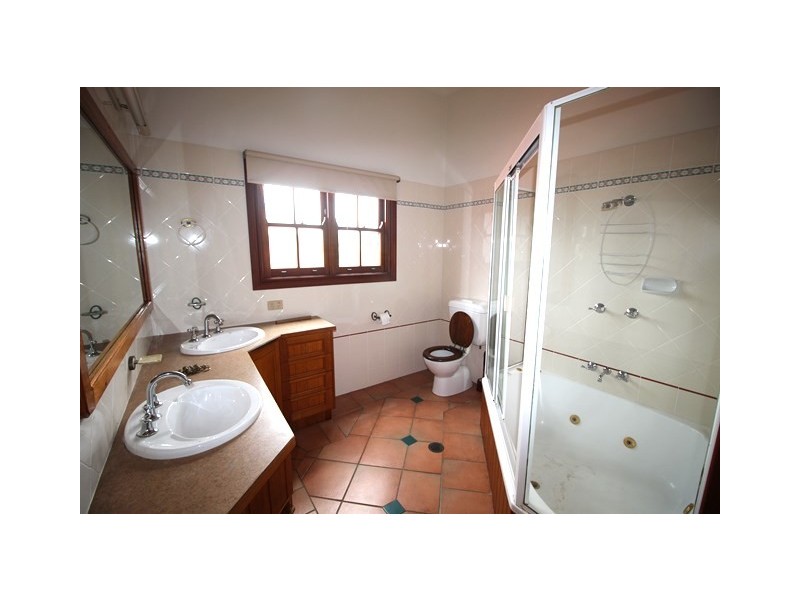 125 Flinders Parade, Scarborough QLD 4020