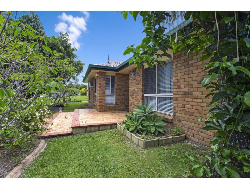38 ADMIRAL DRIVE, Deception Bay QLD 4508