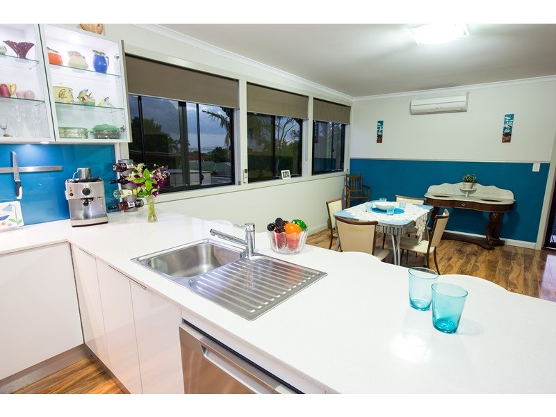 15 VICTORIA AVENUE, Woody Point QLD 4019
