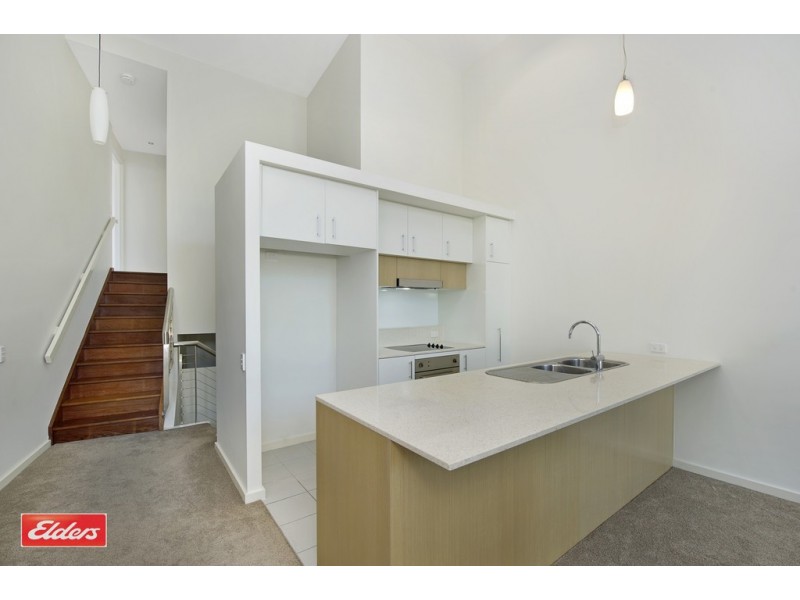 3/146 Prince Edward Parade, Scarborough QLD 4020
