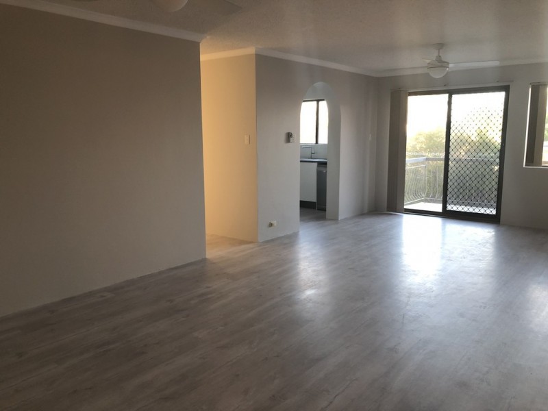 4/2 JOHN STREET, Redcliffe QLD 4020