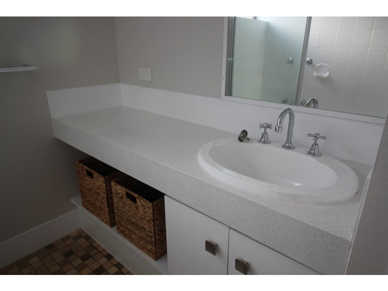 4/2 JOHN STREET, Redcliffe QLD 4020