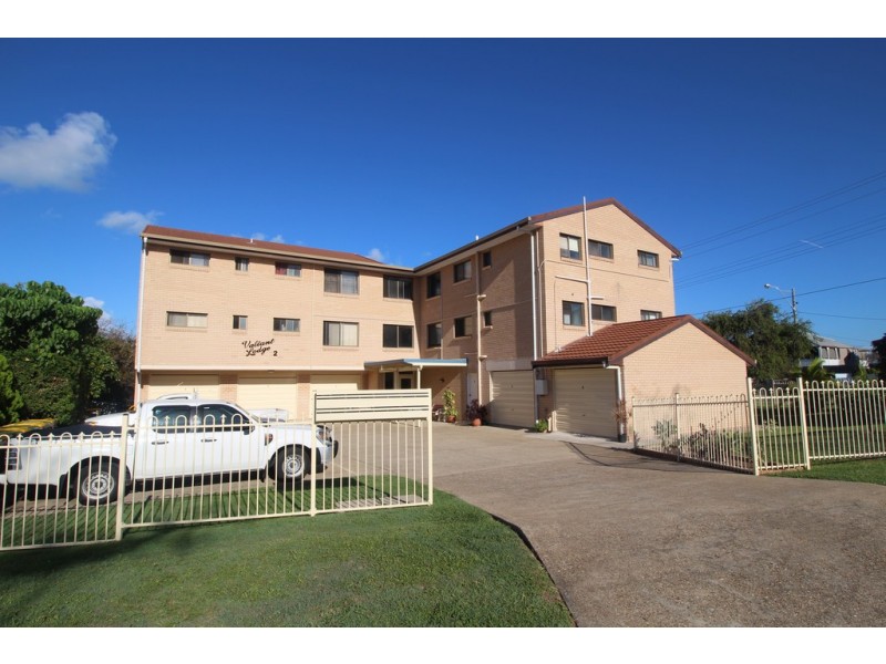 4/2 JOHN STREET, Redcliffe QLD 4020