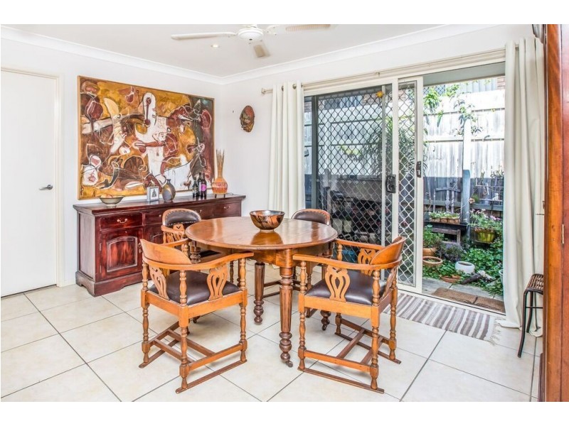 2/29 Lady Bowen Parade, Rothwell QLD 4022