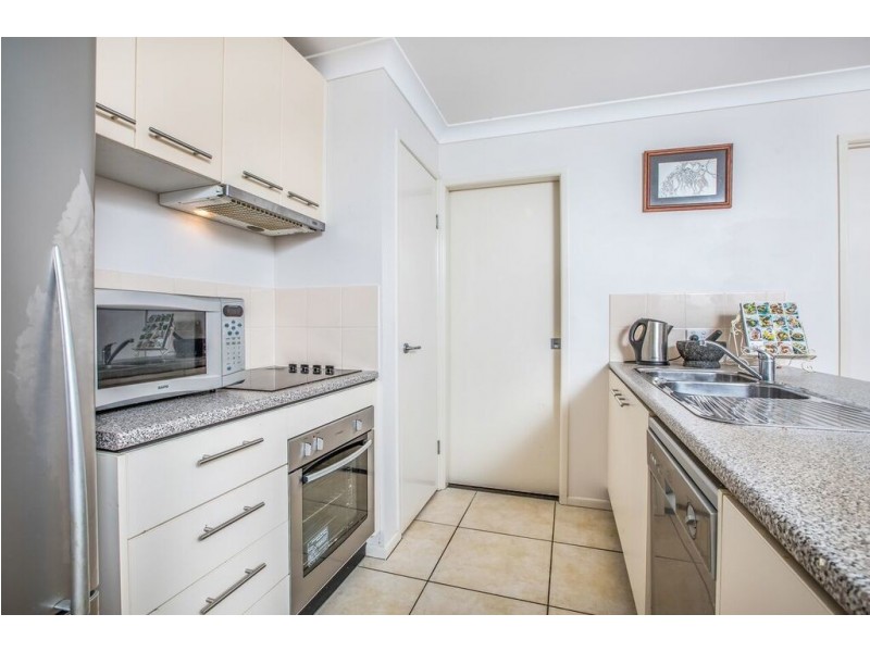 2/29 Lady Bowen Parade, Rothwell QLD 4022
