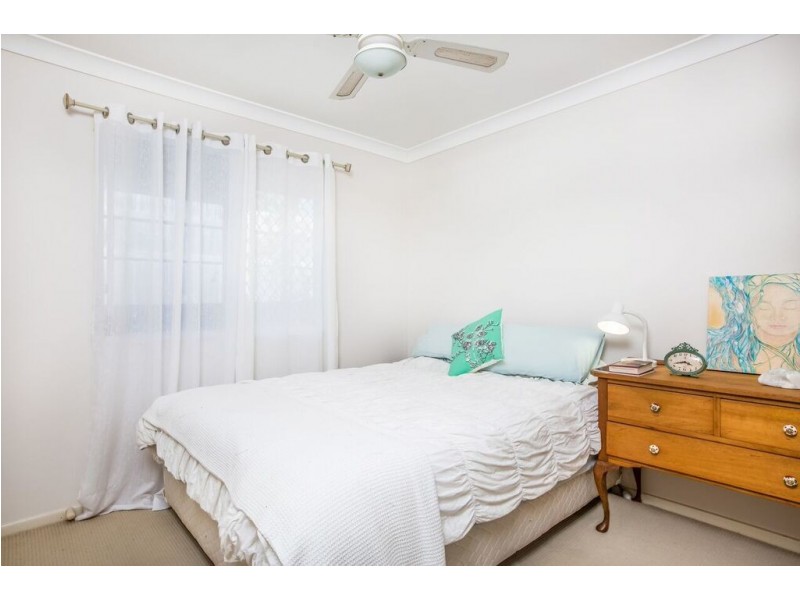 2/29 Lady Bowen Parade, Rothwell QLD 4022
