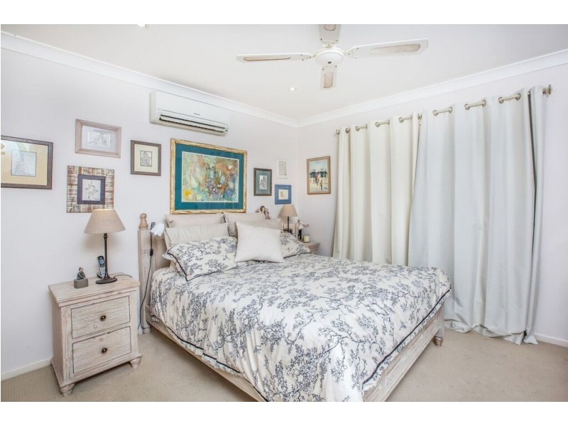 2/29 Lady Bowen Parade, Rothwell QLD 4022