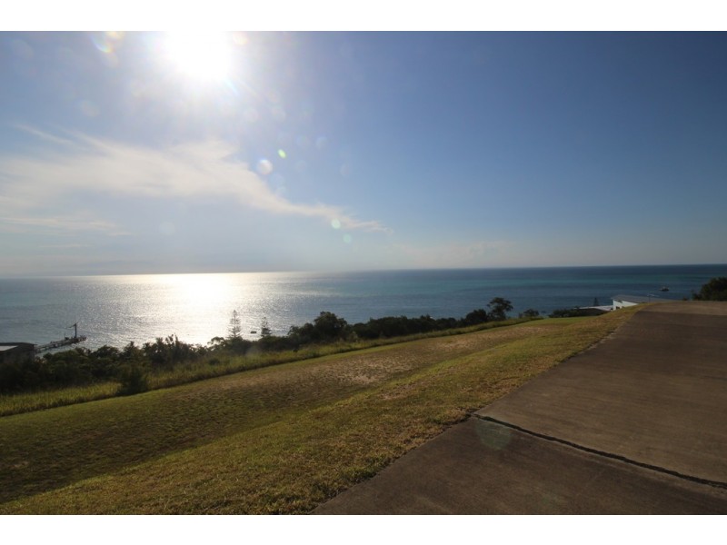 16 Triton Street, Tangalooma QLD 4025