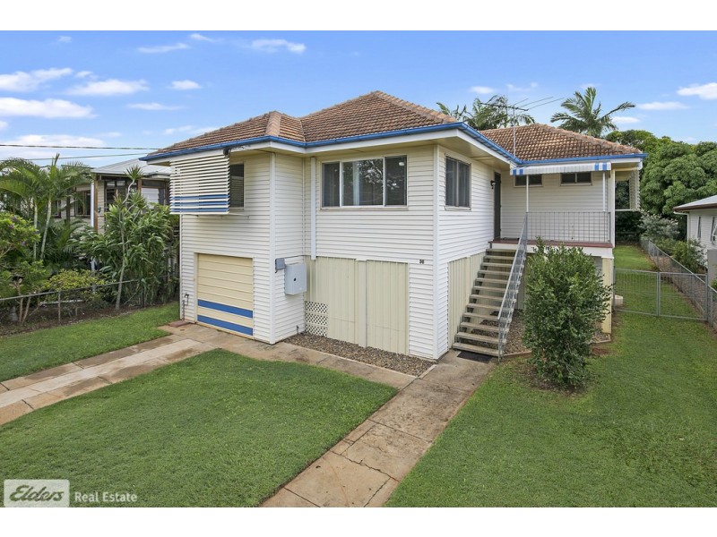 98 King Street, Woody Point QLD 4019