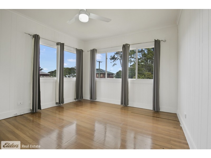 98 King Street, Woody Point QLD 4019