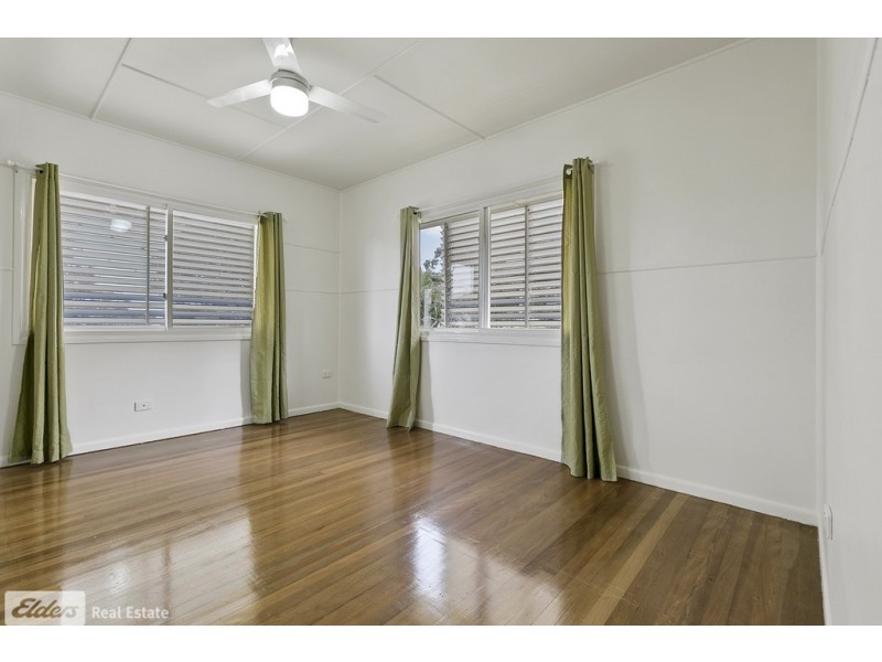 98 King Street, Woody Point QLD 4019