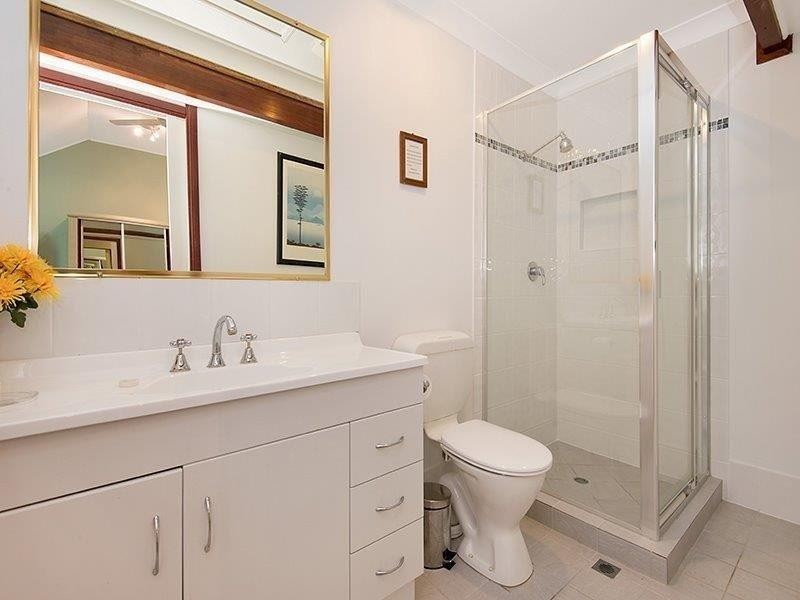 42 STEVEN STREET, Redcliffe QLD 4020
