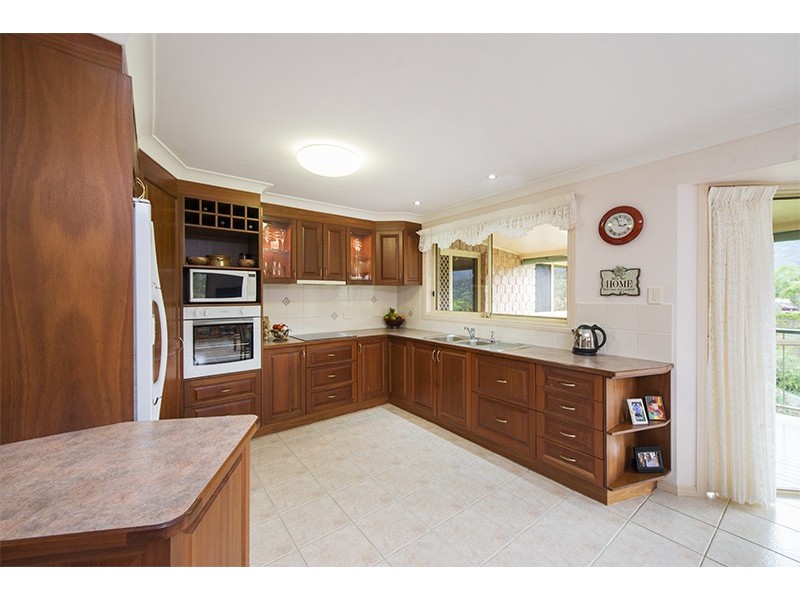 3 TOON CLOSE, Uki NSW 2484