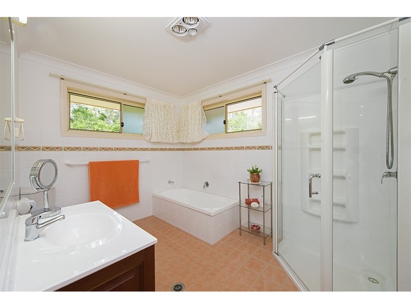 3 TOON CLOSE, Uki NSW 2484