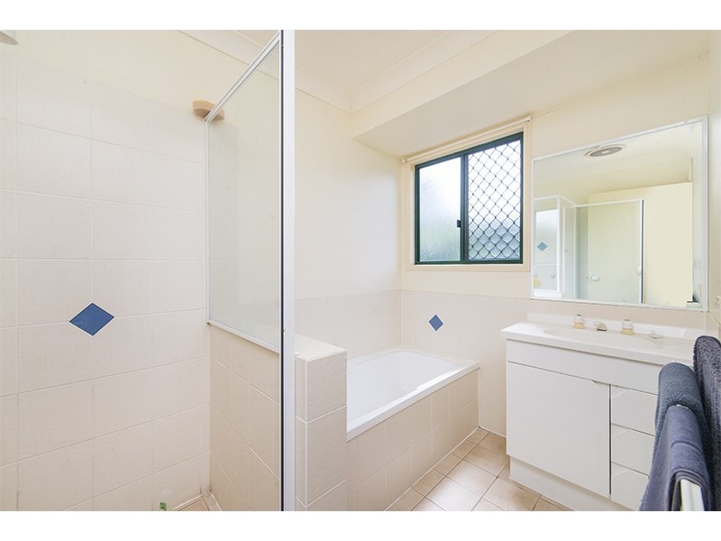 4 RIVEROAK DRIVE, Murwillumbah NSW 2484