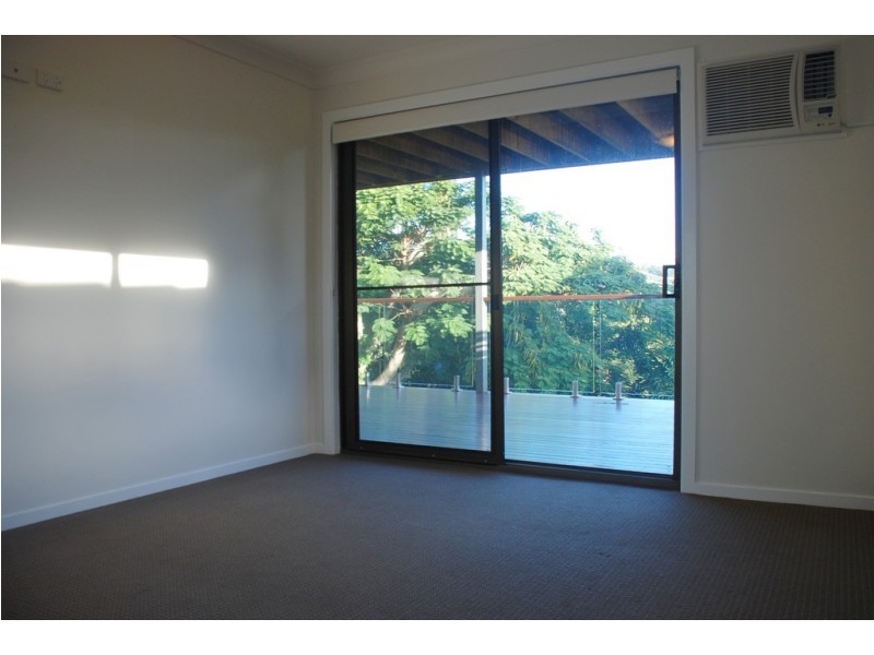 2 Elm Place, Banora Point NSW 2486