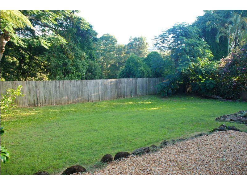 2 Elm Place, Banora Point NSW 2486