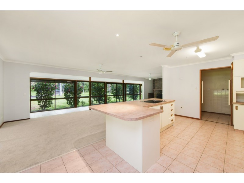 127 Smiths Creek Road, Uki NSW 2484
