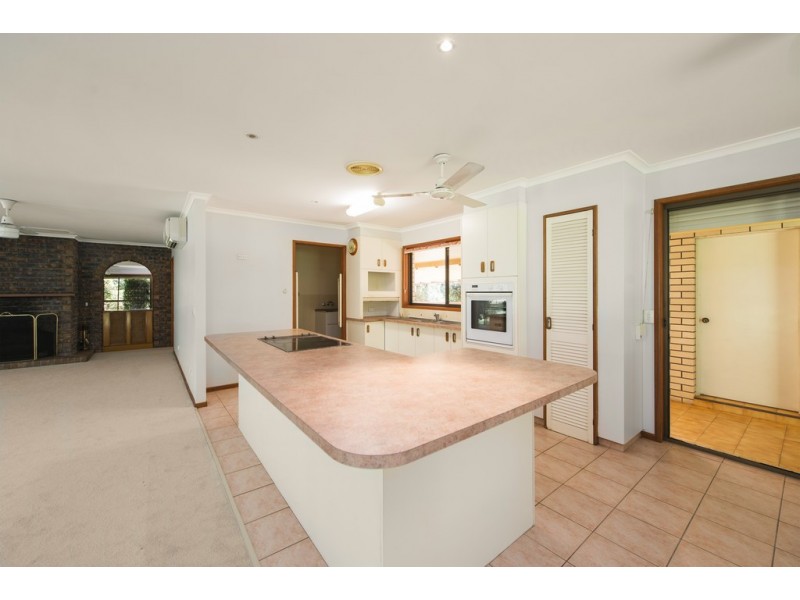 127 Smiths Creek Road, Uki NSW 2484