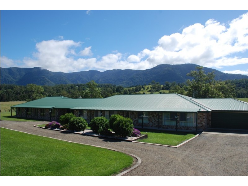 262 Pumpenbil Road, Tyalgum NSW 2484