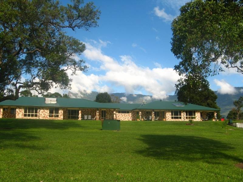 262 Pumpenbil Road, Tyalgum NSW 2484