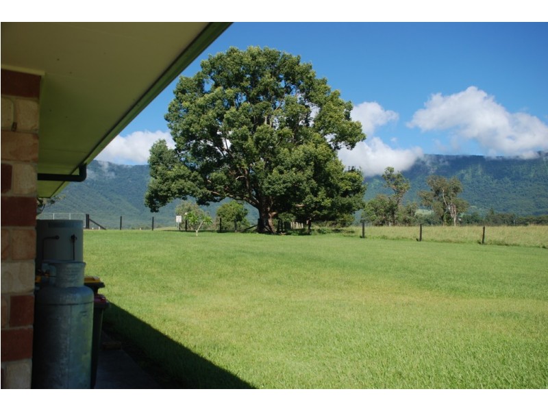 262 Pumpenbil Road, Tyalgum NSW 2484