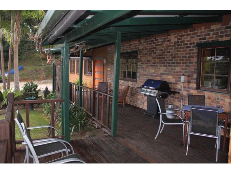 55 Rowlands Creek Road, Uki NSW 2484