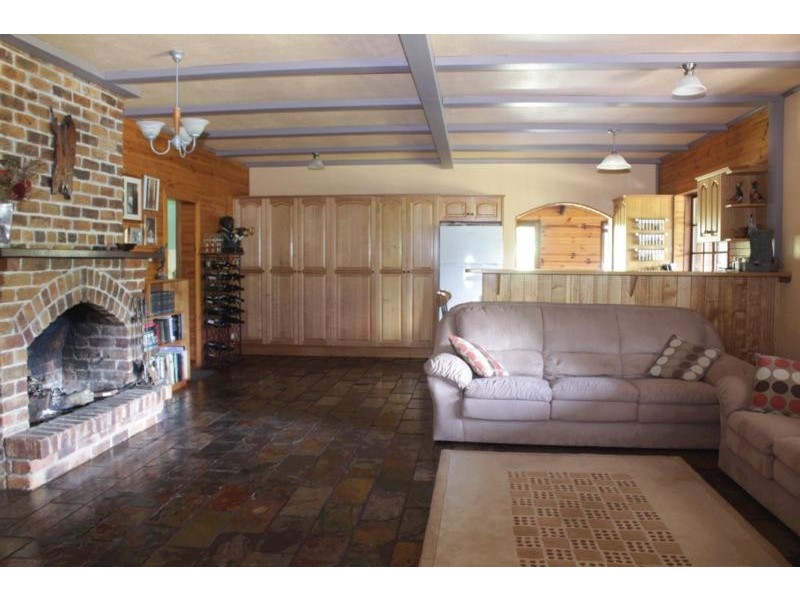 55 Rowlands Creek Road, Uki NSW 2484