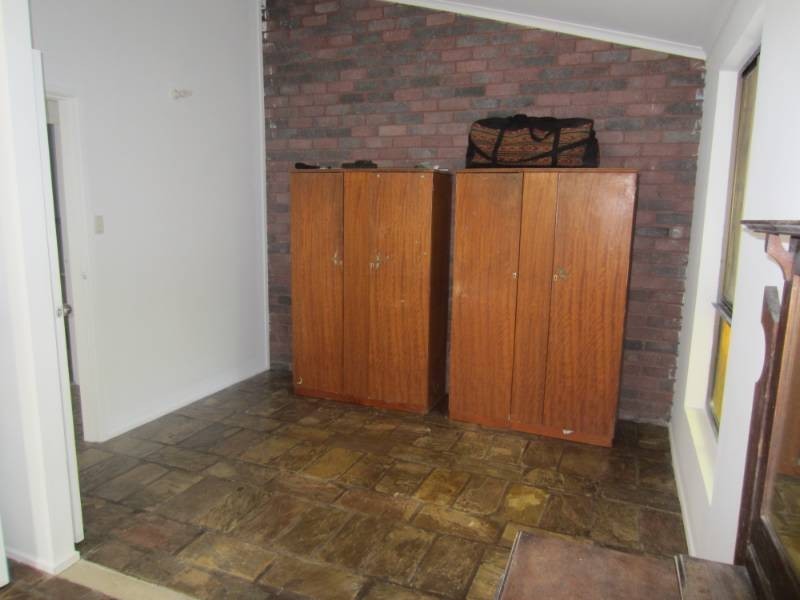 8 Old Convent Road, Uki NSW 2484