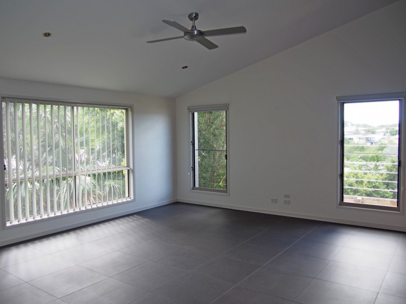 2/10 Gold Leaf Cres, Murwillumbah NSW 2484