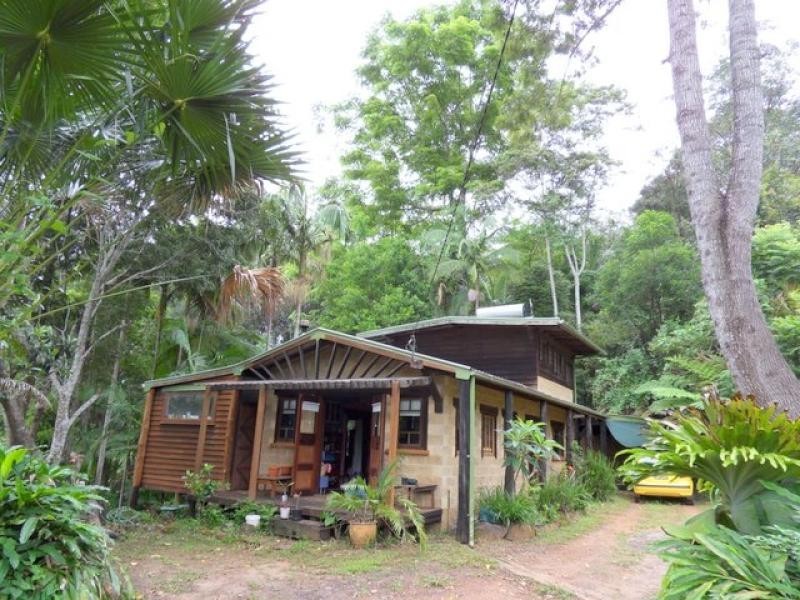 7 Sunrise Place, Uki NSW 2484