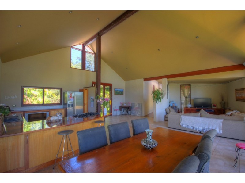 108 Crooks Valley Rd, Crystal Creek NSW 2484