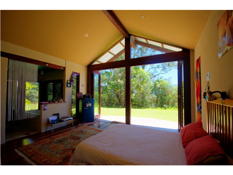 108 Crooks Valley Rd, Crystal Creek NSW 2484