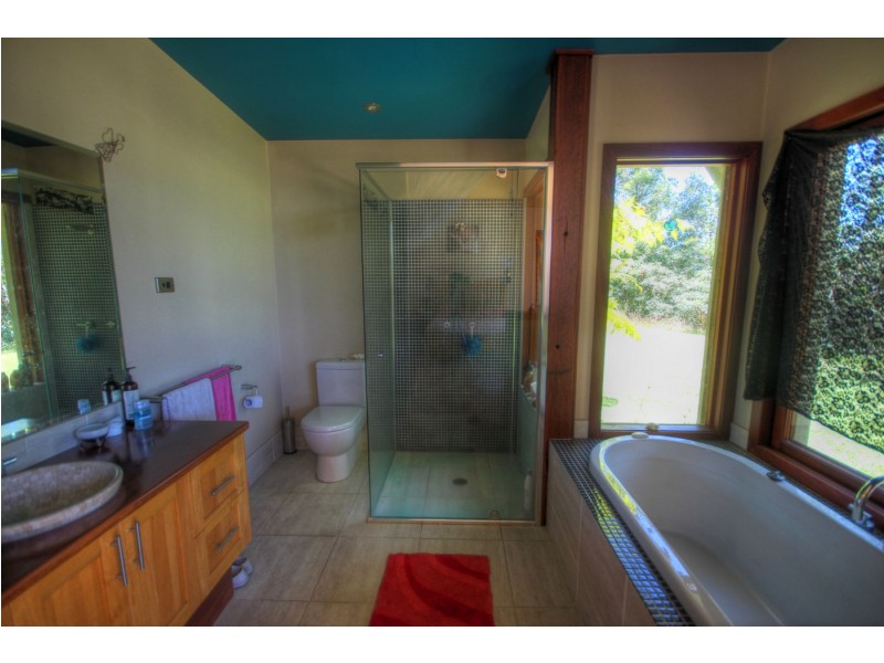 108 Crooks Valley Rd, Crystal Creek NSW 2484