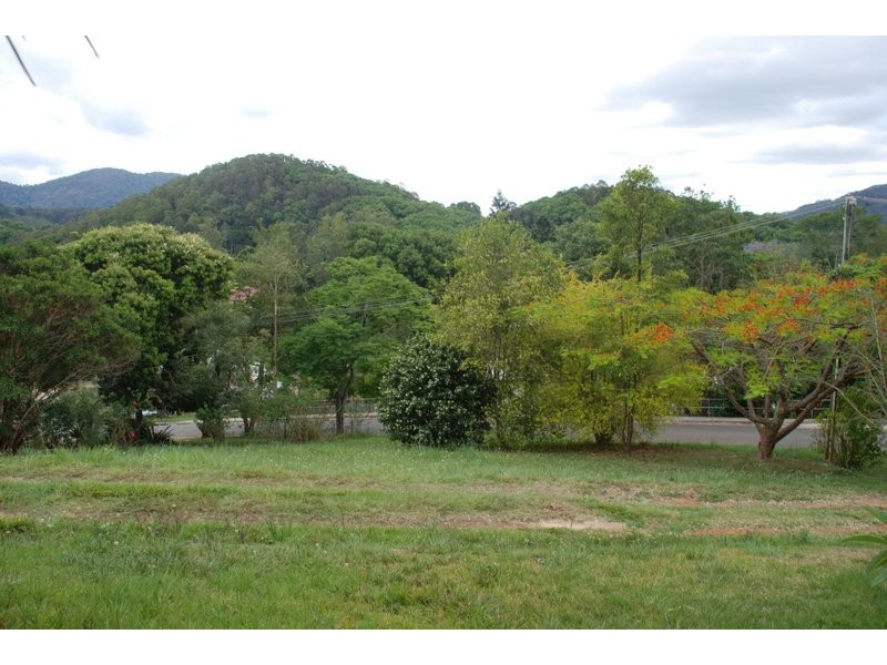 8 Marshall Street, Uki NSW 2484