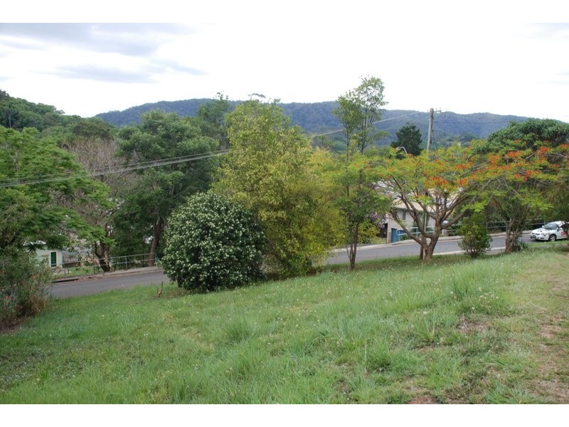 8 Marshall Street, Uki NSW 2484