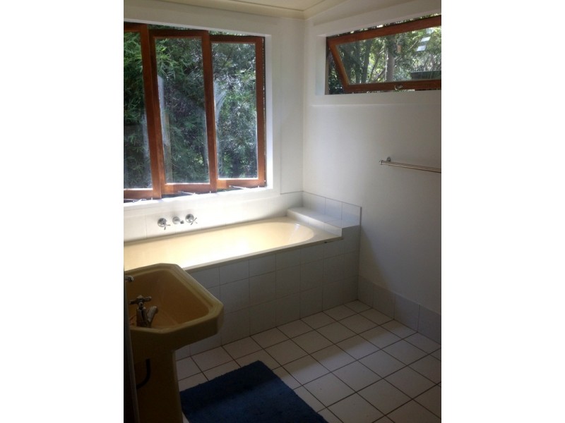 34 Summerhill Close, Stokers Siding NSW 2484
