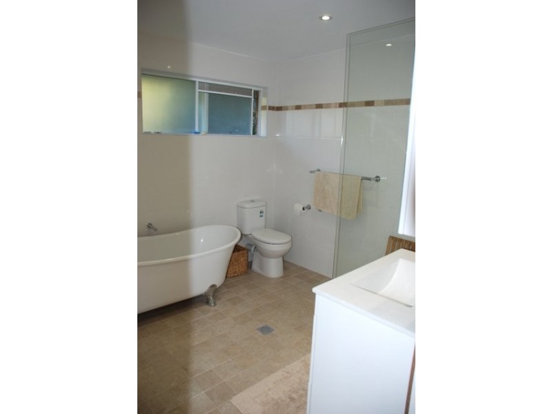 2 Ryder Street, Uki NSW 2484