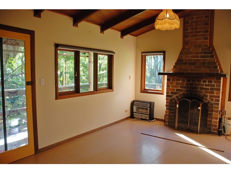 12 Sunrise Place, Uki NSW 2484