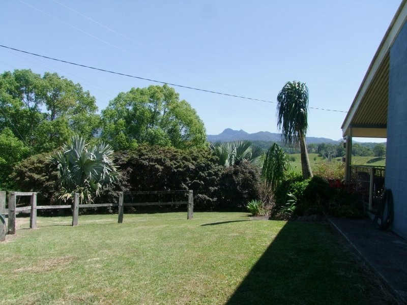 6 Blackwoods Road, Nobbys Creek NSW 2484