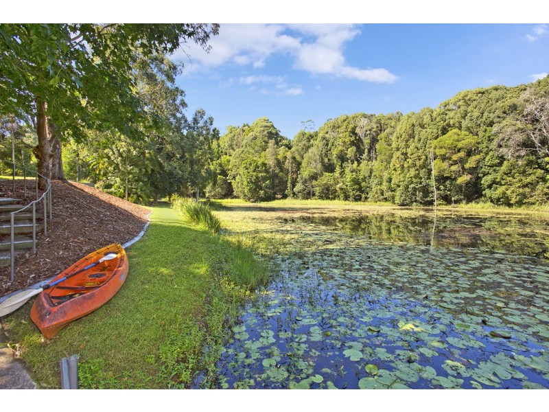 92 Braeside Drive, Uki NSW 2484