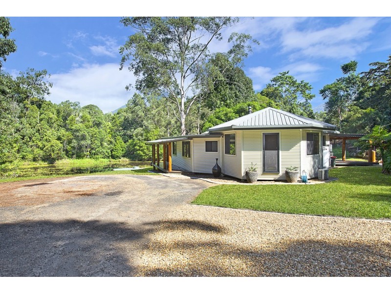 92 Braeside Drive, Uki NSW 2484