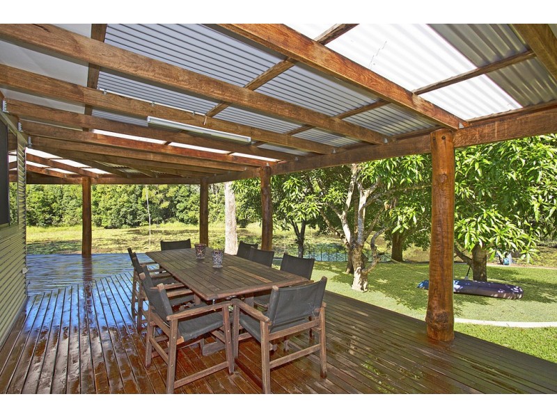 92 Braeside Drive, Uki NSW 2484