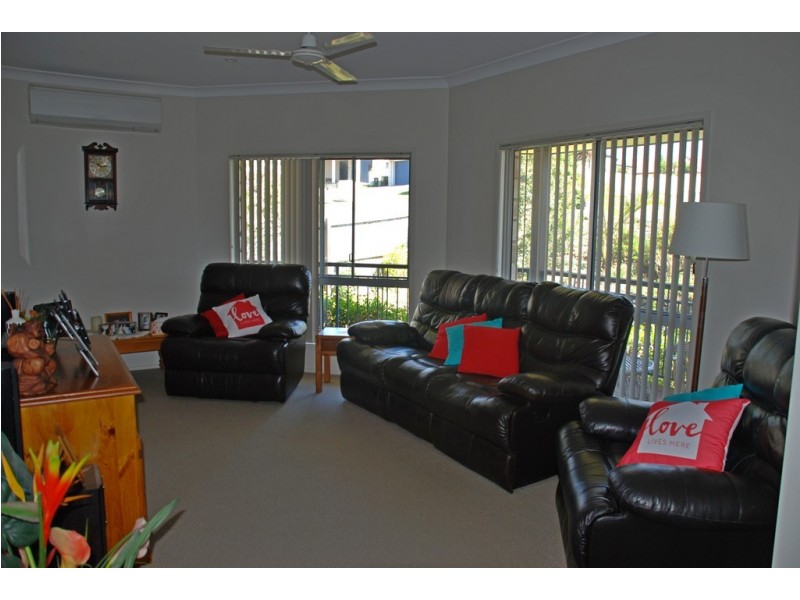 44 Castlefield Drive, Murwillumbah NSW 2484